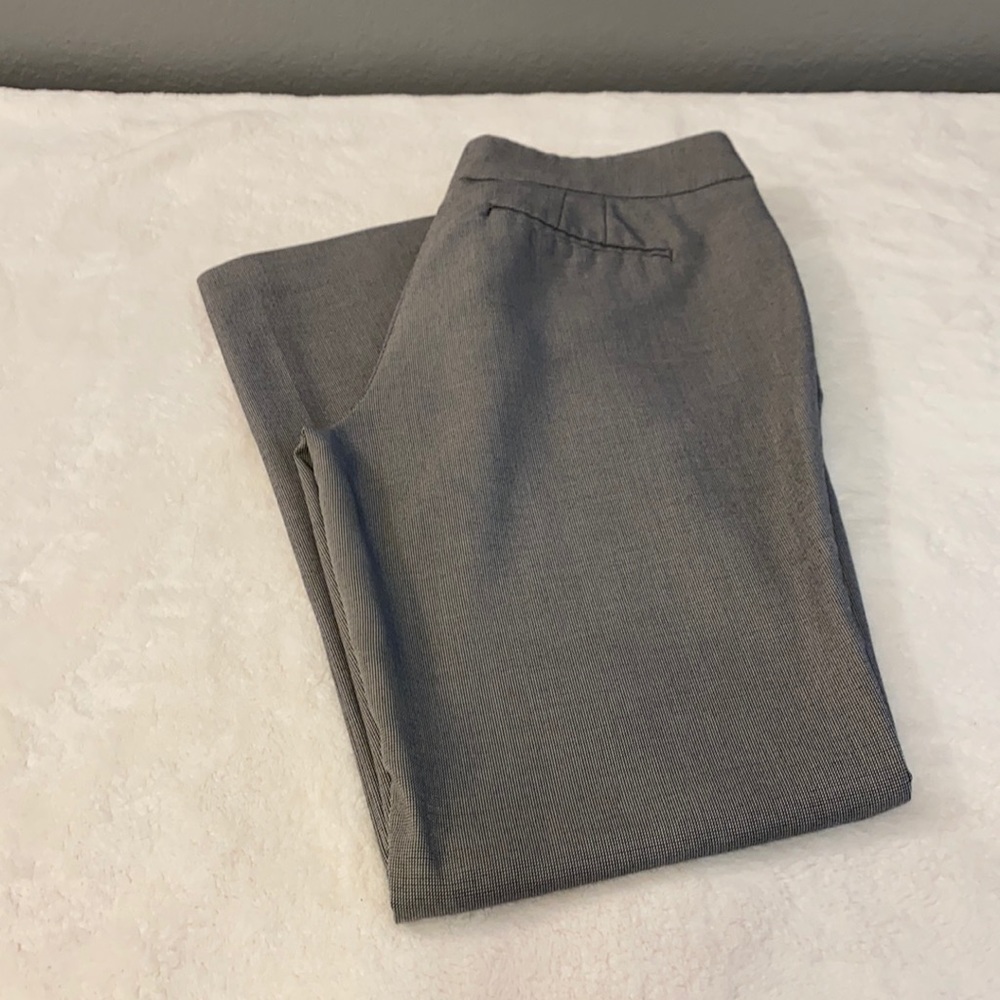 New York & Company Stretch Leg Pants - Picture 1 of 8